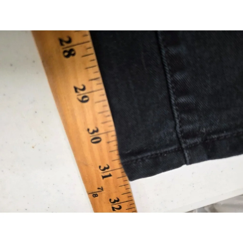 Levis 550 Jeans Womens 30 / 12 Black Relaxed Boot Cut Stretch Mid Rise Dark Wash